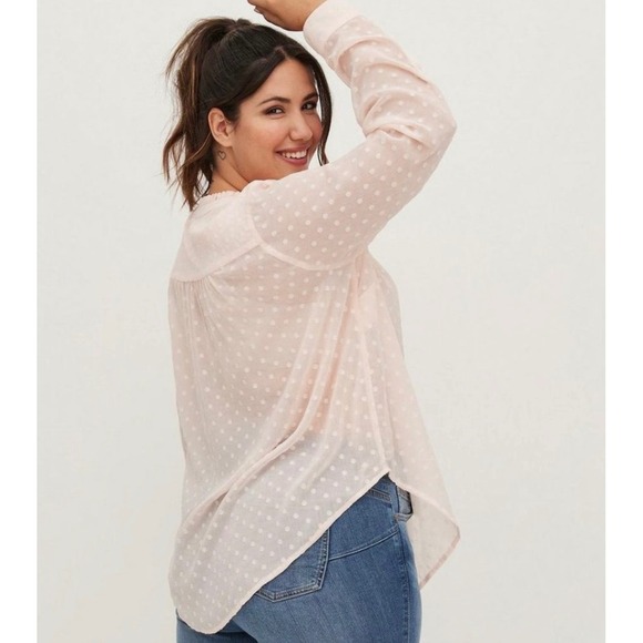Torrid Blouse Swiss Dot Crochet Trim Long Sleeve Top Pink Size 2 - Picture 5 of 5